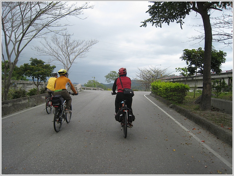 2014-03-25 13-25-09經過水利公園.JPG